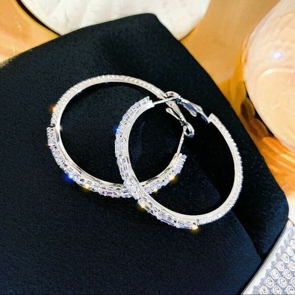 💎RESTOCK💎 925 sterling Silver Diamond Baguettes Hoop Earrings white sapphires - Picture 2 of 9